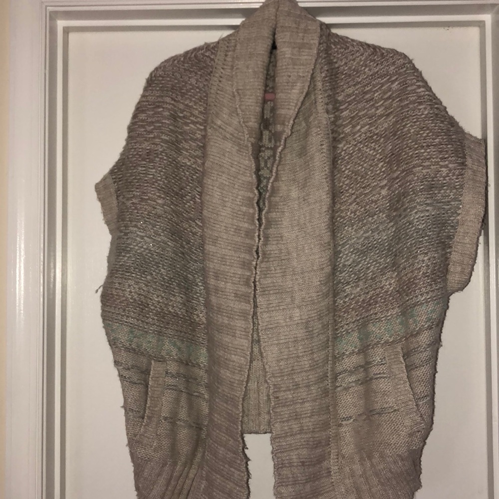 American Eagle Women’s oversized cardigan